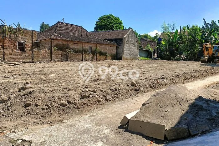 Tanah Dijual Lokasi Karanganom, Klaten Luas 500m2 Legalitas Aman Tanah Dijual Lokasi Karanganom, Klaten Luas 500m2 Legalitas Aman
