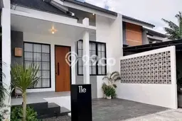 Jual Rumah Strategis Bagus Punya 2 KT di Cipondoh Tangerang SHM Jual Rumah Strategis Bagus Punya 2 KT di Cipondoh Tangerang SHM