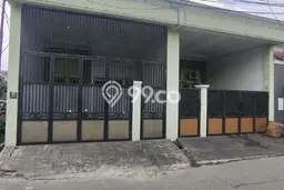 SIAP HUNI! Rumah Asri di Cipondoh, LT 80m² LB 70m² SIAP HUNI! Rumah Asri di Cipondoh, LT 80m² LB 70m²