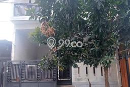 Rumah Mewah LT 170m² Akses Strategis di Cipondoh, Tangerang Rumah Mewah LT 170m² Akses Strategis di Cipondoh, Tangerang