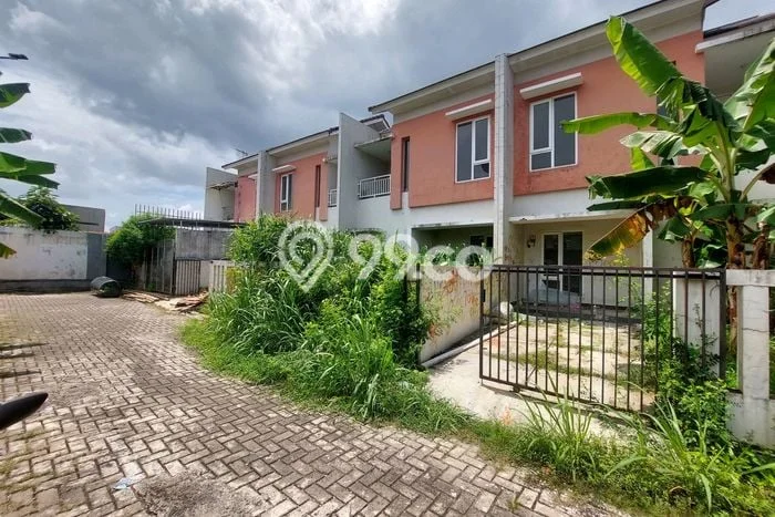 Rumah Modern Minimalis 3 KT Bisa Langsung Pindah di Cipondoh Rumah Modern Minimalis 3 KT Bisa Langsung Pindah di Cipondoh