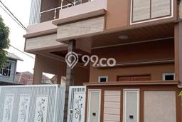Rumah Strategis Modern Lb 172m2 di Cipondoh, Tangerang Rumah Strategis Modern Lb 172m2 di Cipondoh, Tangerang