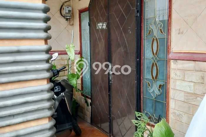 Rumah Strategis Minimalis Lb 120m2 di Pinang, Tangerang Rumah Strategis Minimalis Lb 120m2 di Pinang, Tangerang