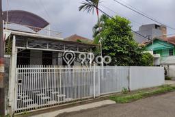 Rumah Luxury Modern Tanpa Renovasi di Tubagus Ismail Bandung Rumah Luxury Modern Tanpa Renovasi di Tubagus Ismail Bandung