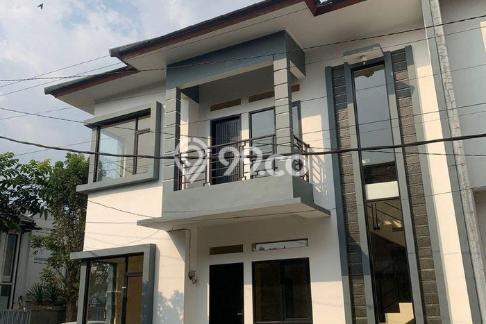 Jual Rumah Favorit Siap Huni LB 180m2 di Babakan Ciparay, Bandung Jual Rumah Favorit Siap Huni LB 180m2 di Babakan Ciparay, Bandung