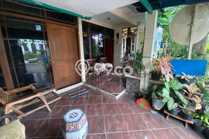 Rumah Strategis Modern Lb 190m2 di Arcamanik, Bandung Rumah Strategis Modern Lb 190m2 di Arcamanik, Bandung