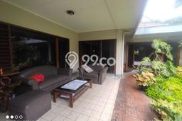 Rumah Elit LB 650m2 Siap Pakai Desain Elegan di Sayap Dago, Bandung Rumah Elit LB 650m2 Siap Pakai Desain Elegan di Sayap Dago, Bandung