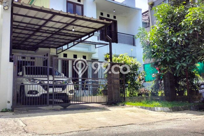Rumah Modern 4 KT di Buah Batu Bandung Semi Furnished Rumah Modern 4 KT di Buah Batu Bandung Semi Furnished