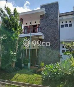 Ready to Use! Luxury House LT 203m2 Desain Modern di Cigadung Ready to Use! Luxury House LT 203m2 Desain Modern di Cigadung