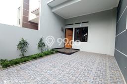 Rumah Menguntungkan di Turangga, Dekat Kawasan Komersial, Bandung - 3 Kamar Tidur Rumah Menguntungkan di Turangga, Dekat Kawasan Komersial, Bandung - 3 Kamar Tidur