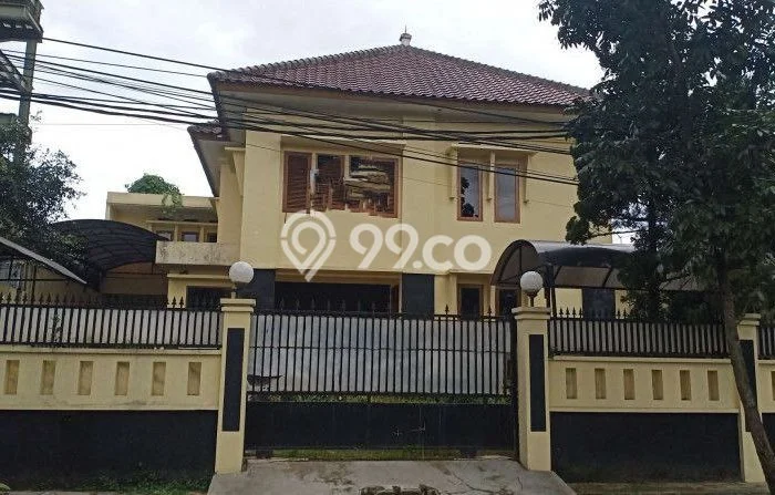 Rumah Bagus di Cipaganti, Bandung, Luas Tanah 473m², LB 376m² Rumah Bagus di Cipaganti, Bandung, Luas Tanah 473m², LB 376m²