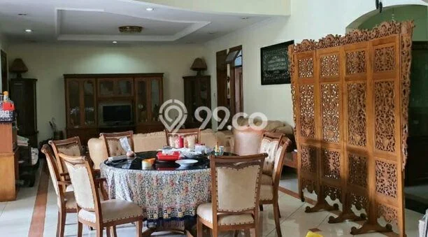 Rumah Elit Modern Tanpa Renovasi di Pasteur Bandung Rumah Elit Modern Tanpa Renovasi di Pasteur Bandung