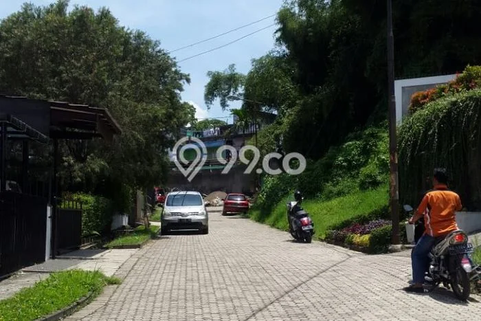 Lahan Dijual Lokasi Coblong, Bandung dengan Luas Tanah 200m2 dan Status SHM Lahan Dijual Lokasi Coblong, Bandung dengan Luas Tanah 200m2 dan Status SHM