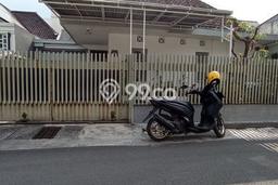 Rumah Luxury Modern Tanpa Renovasi di Riau Bandung Rumah Luxury Modern Tanpa Renovasi di Riau Bandung