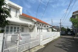 HOT PROPERTY! Rumah Premium di Arcamanik, Luas 285m2m² Bangunan 172m2m² HOT PROPERTY! Rumah Premium di Arcamanik, Luas 285m2m² Bangunan 172m2m²