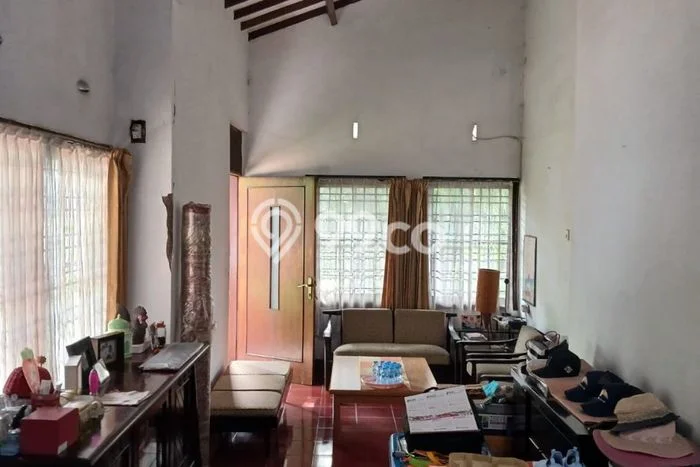 For Sale! Luxury House LT 252m2 Desain Modern di Cipaganti For Sale! Luxury House LT 252m2 Desain Modern di Cipaganti