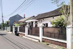 Rumah Luxury Modern Tanpa Renovasi di BKR Bandung Rumah Luxury Modern Tanpa Renovasi di BKR Bandung