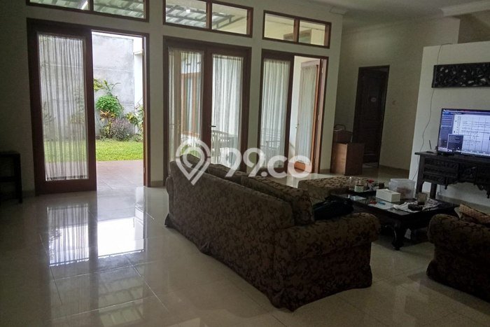 Ready to Use! Premium House LT 549m2 Desain Modern di Setra Sari Ready to Use! Premium House LT 549m2 Desain Modern di Setra Sari