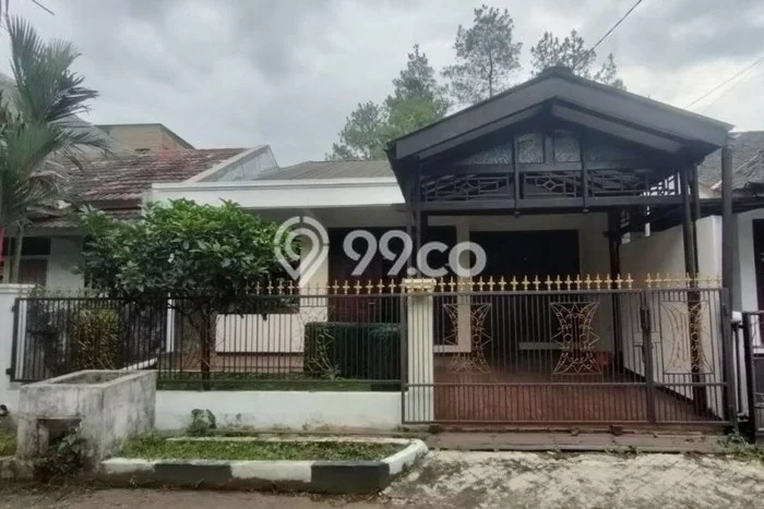 Dijual Rumah Strategis Bagus Punya 6 KT di Antapani Bandung SHM Dijual Rumah Strategis Bagus Punya 6 KT di Antapani Bandung SHM