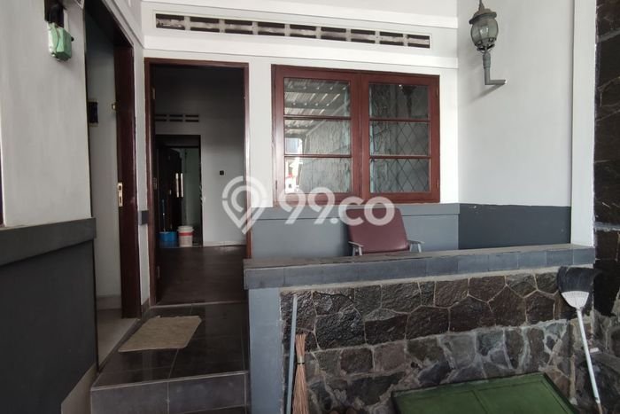 Rumah 3 KT 2 KM Luas Tanah 230m², Luas Bangunan 180m² di Burangrang, Bandung Rumah 3 KT 2 KM Luas Tanah 230m², Luas Bangunan 180m² di Burangrang, Bandung