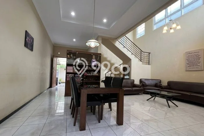 Hunian Mewah LB 220m2 Siap Huni Desain Elegan di BKR, Bandung Hunian Mewah LB 220m2 Siap Huni Desain Elegan di BKR, Bandung