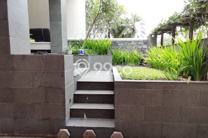 Rumah Elit Modern Siap Huni di Pasteur Bandung Rumah Elit Modern Siap Huni di Pasteur Bandung