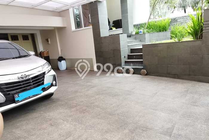 Rumah Elit Modern Siap Huni di Pasteur Bandung Rumah Elit Modern Siap Huni di Pasteur Bandung