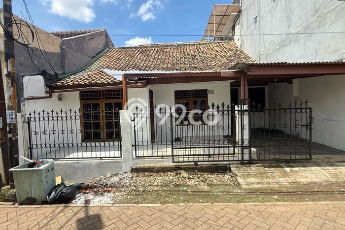 Dijual Rumah 2 Kamar Lokasi Strategis Bagus dan Strategis di Ciledug Dijual Rumah 2 Kamar Lokasi Strategis Bagus dan Strategis di Ciledug