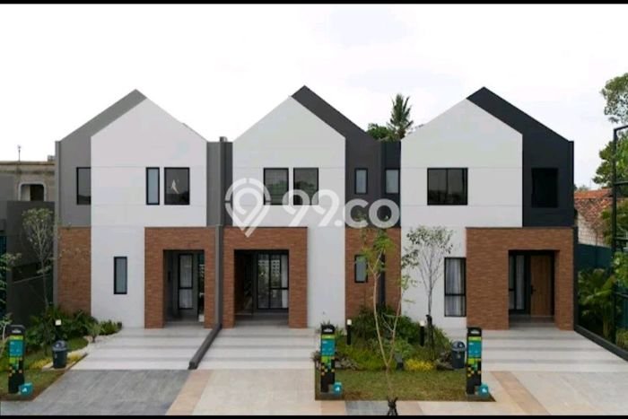For Sale Hunian Rumah Terawat 3 KT di Suvarna Sutera, Tangerang For Sale Hunian Rumah Terawat 3 KT di Suvarna Sutera, Tangerang
