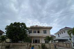 For Sale! Premium House LT 250m2 Desain Elegan di Batam Centre For Sale! Premium House LT 250m2 Desain Elegan di Batam Centre