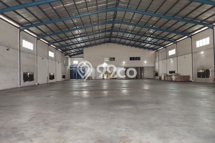 Unit Gudang Dijual di Batu Ampar Batam Luas Bangunan 2100m2 Unit Gudang Dijual di Batu Ampar Batam Luas Bangunan 2100m2
