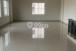 Ruko Kawasan Bisnis di Green Lake City, Luas 286m², Siap Usaha Ruko Kawasan Bisnis di Green Lake City, Luas 286m², Siap Usaha