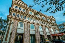 Ruko Area Strategis di Green Lake City, Luas 286m², Jalur Utama Ruko Area Strategis di Green Lake City, Luas 286m², Jalur Utama