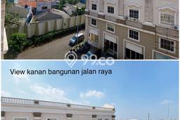Ruko Disewakan di Green Lake City, Luas 286m², Area Premium, Siap Usaha Ruko Disewakan di Green Lake City, Luas 286m², Area Premium, Siap Usaha