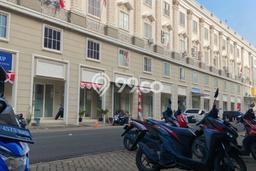 For Rent Ruko Premium di Green Lake City, Luas 286m², Lokasi Ramai For Rent Ruko Premium di Green Lake City, Luas 286m², Lokasi Ramai