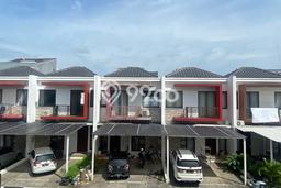 Rumah di Green Lake City, Akses ke Tol, 3 KT, Luas 90m² Bangunan 100m² Rumah di Green Lake City, Akses ke Tol, 3 KT, Luas 90m² Bangunan 100m²