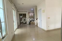 Rumah Asri di Green Lake City, 3 KT, Akses Mudah Rumah Asri di Green Lake City, 3 KT, Akses Mudah