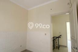 Rumah di Green Lake City, Dekat Sekolah, LT 90m² Rumah di Green Lake City, Dekat Sekolah, LT 90m²