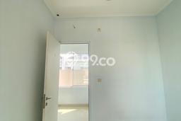 Rumah di Green Lake City, Akses ke Pusat Kota, 3 KT Rumah di Green Lake City, Akses ke Pusat Kota, 3 KT