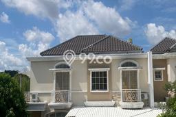 HARGA SPESIAL! Rumah kawasan Green Lake City, Akses ke Pusat Kota, 3 KM, LT 90m² Bangunan 100m² HARGA SPESIAL! Rumah kawasan Green Lake City, Akses ke Pusat Kota, 3 KM, LT 90m² Bangunan 100m²