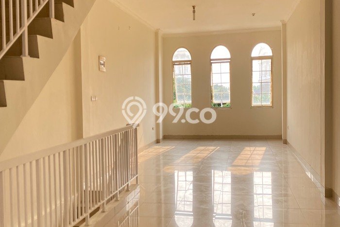 Area Ramai! Ruko Dijual di Cengkareng untuk Bisnis Luas Bangunan 286m2 Area Ramai! Ruko Dijual di Cengkareng untuk Bisnis Luas Bangunan 286m2