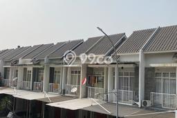 HARGA SPESIAL! Rumah di Green Lake City, Dekat Fasilitas, 2 KT, LT 60m² LB 84m² HARGA SPESIAL! Rumah di Green Lake City, Dekat Fasilitas, 2 KT, LT 60m² LB 84m²