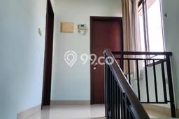 Rumah Nyaman di Green Lake City, 3 KM, Lokasi Strategis Rumah Nyaman di Green Lake City, 3 KM, Lokasi Strategis