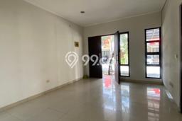 Rumah di Green Lake City, 3 KT, Dekat Universitas, LT 105m² LB 116m² Rumah di Green Lake City, 3 KT, Dekat Universitas, LT 105m² LB 116m²