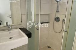 Disewakan! Rumah 3 Kamar Tidur &
2 Kamar Mandi di Green Lake City, Jakarta Barat Disewakan! Rumah 3 Kamar Tidur &
2 Kamar Mandi di Green Lake City, Jakarta Barat