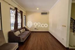 Rumah di Green Lake City, Akses ke Pusat Kota, 3 KT, Luas 125m² LB 162m² Rumah di Green Lake City, Akses ke Pusat Kota, 3 KT, Luas 125m² LB 162m²