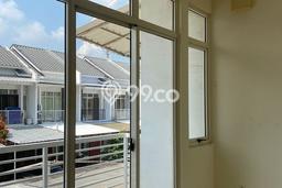 For Sale Rumah 2 Kamar Lokasi Ideal Bagus dan Strategis di Cipondoh For Sale Rumah 2 Kamar Lokasi Ideal Bagus dan Strategis di Cipondoh