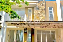 Rumah area Green Lake City, 3 KM, Akses Mudah Fasilitas Umum, Luas 120m² LB 126m² Rumah area Green Lake City, 3 KM, Akses Mudah Fasilitas Umum, Luas 120m² LB 126m²