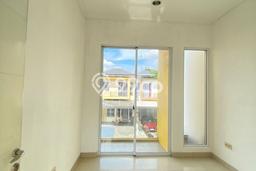 Lokasi strategis! Rumah siap huni disewakan di Cengkareng LB 100m2 Lokasi strategis! Rumah siap huni disewakan di Cengkareng LB 100m2