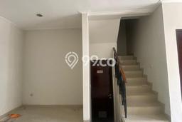 RARE UNIT! Rumah di Green Lake City, 4 KT, Pemandangan Kota, LT 90m² LB 127m² RARE UNIT! Rumah di Green Lake City, 4 KT, Pemandangan Kota, LT 90m² LB 127m²